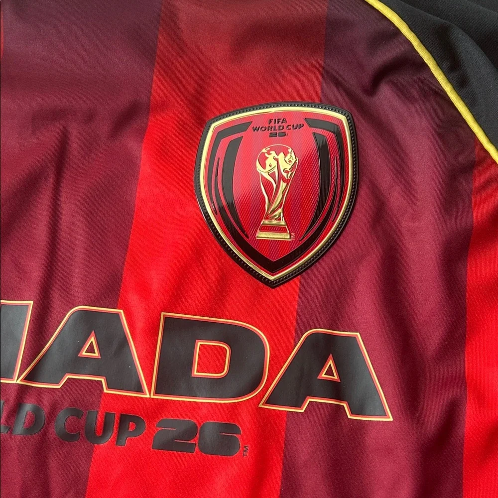 NEW 🆕 Official Licensed Product Canada FIFA World Cup 26 Jersey size L Men’s - Picture 3 of 5